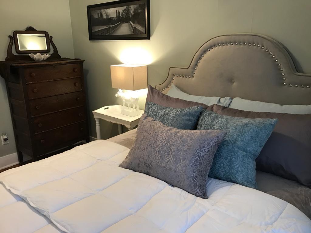 Vineyard Mansion Carriage House * Saint Joseph